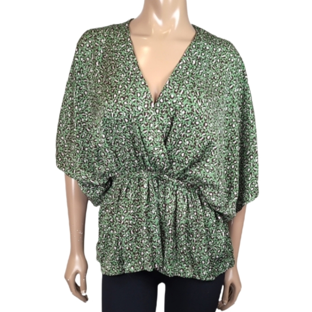 Mustard Seed Wrap Blouse Womens Size Small Green Animal Print Boho Kimono Top